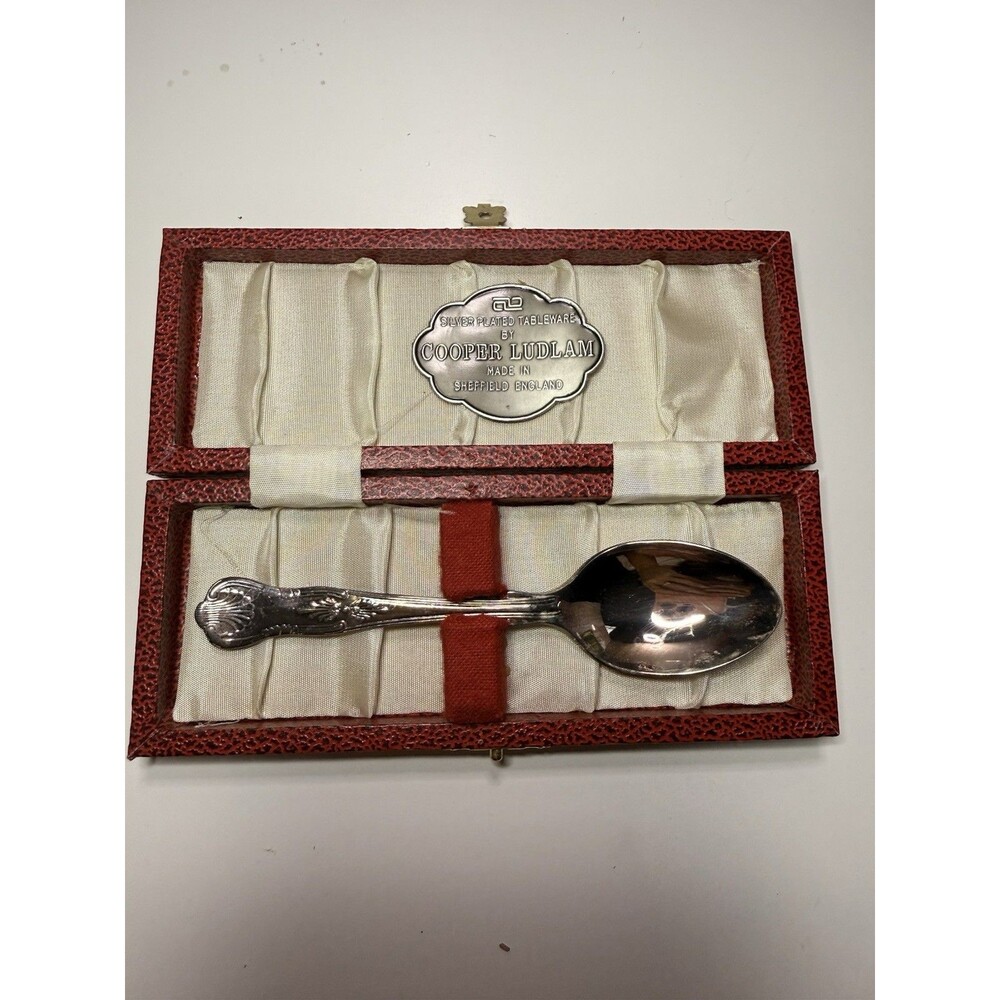 Vintage Cooper Ludlam Silver Plated Spoon in Case – Sheffield England